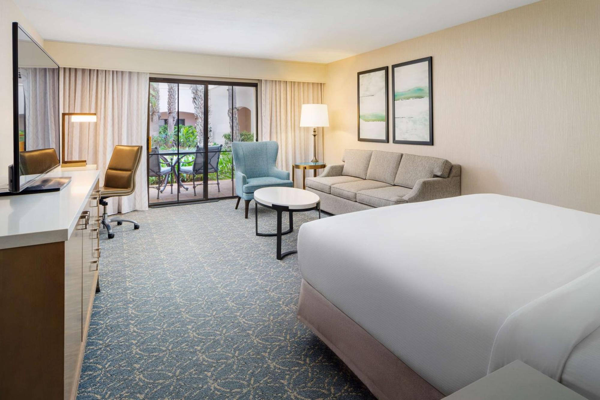 Hilton Santa Barbara Beachfront Resort Buitenkant foto